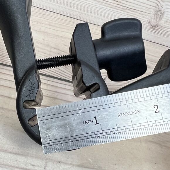 OEM SKIL Auxiliary Handle Assembly for 40V 14” String Trimmer 2827298002 - Black - Picture 5 of 8